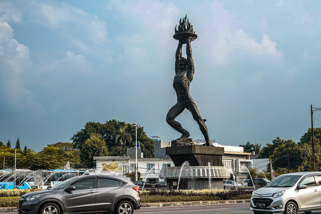 Patung Pemuda Membangun