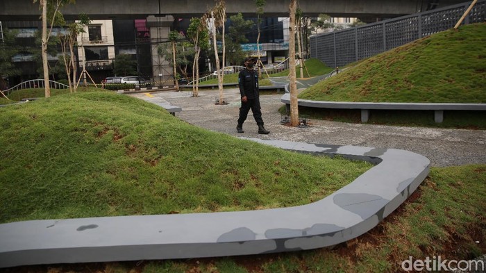 Taman Panglima Polim 12